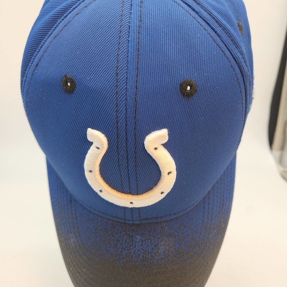 REEBOK On Field Indianapolis Colts Fitted Hat s/m - Picture 4 of 6